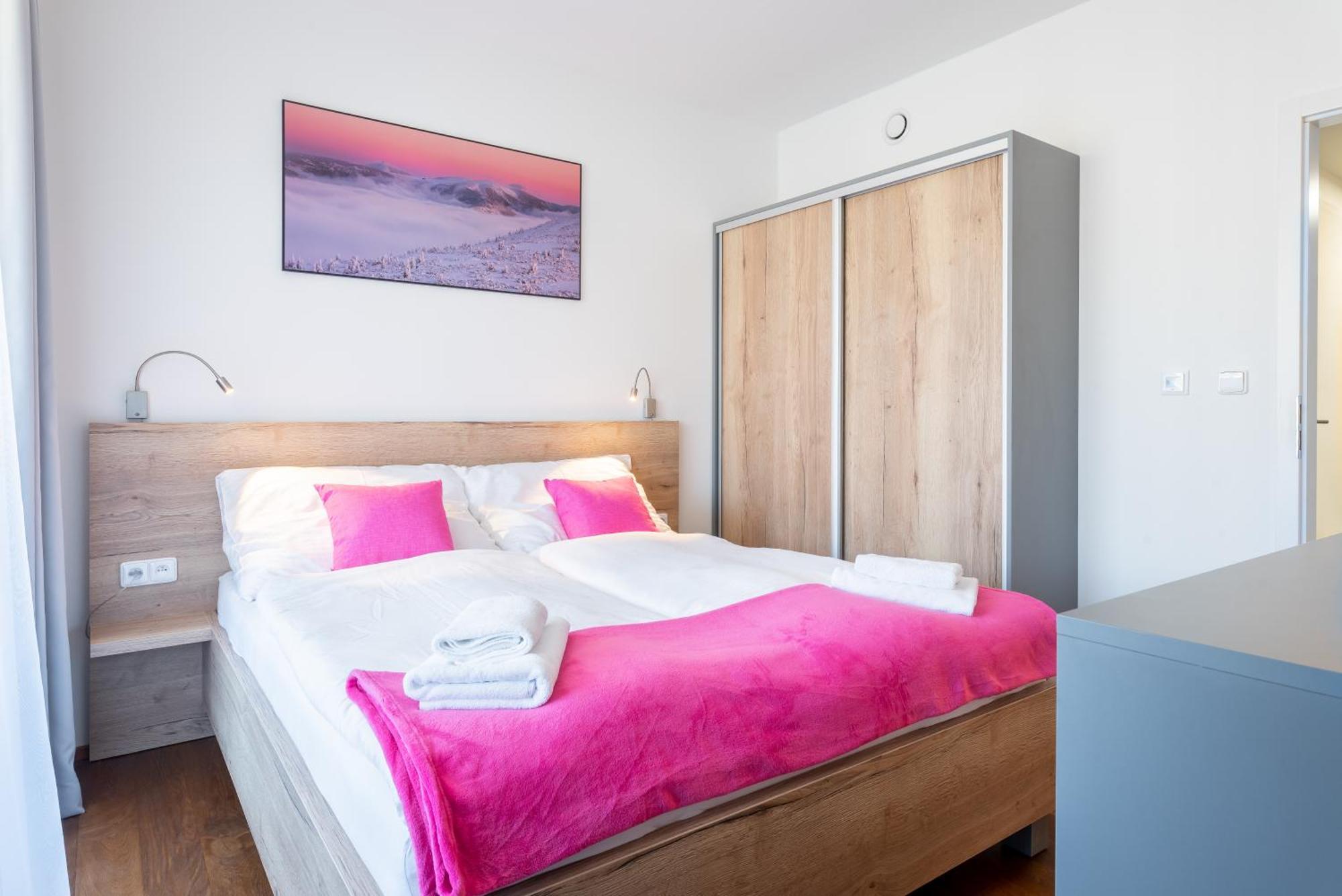 Apartmany Resort Врхлаби Экстерьер фото