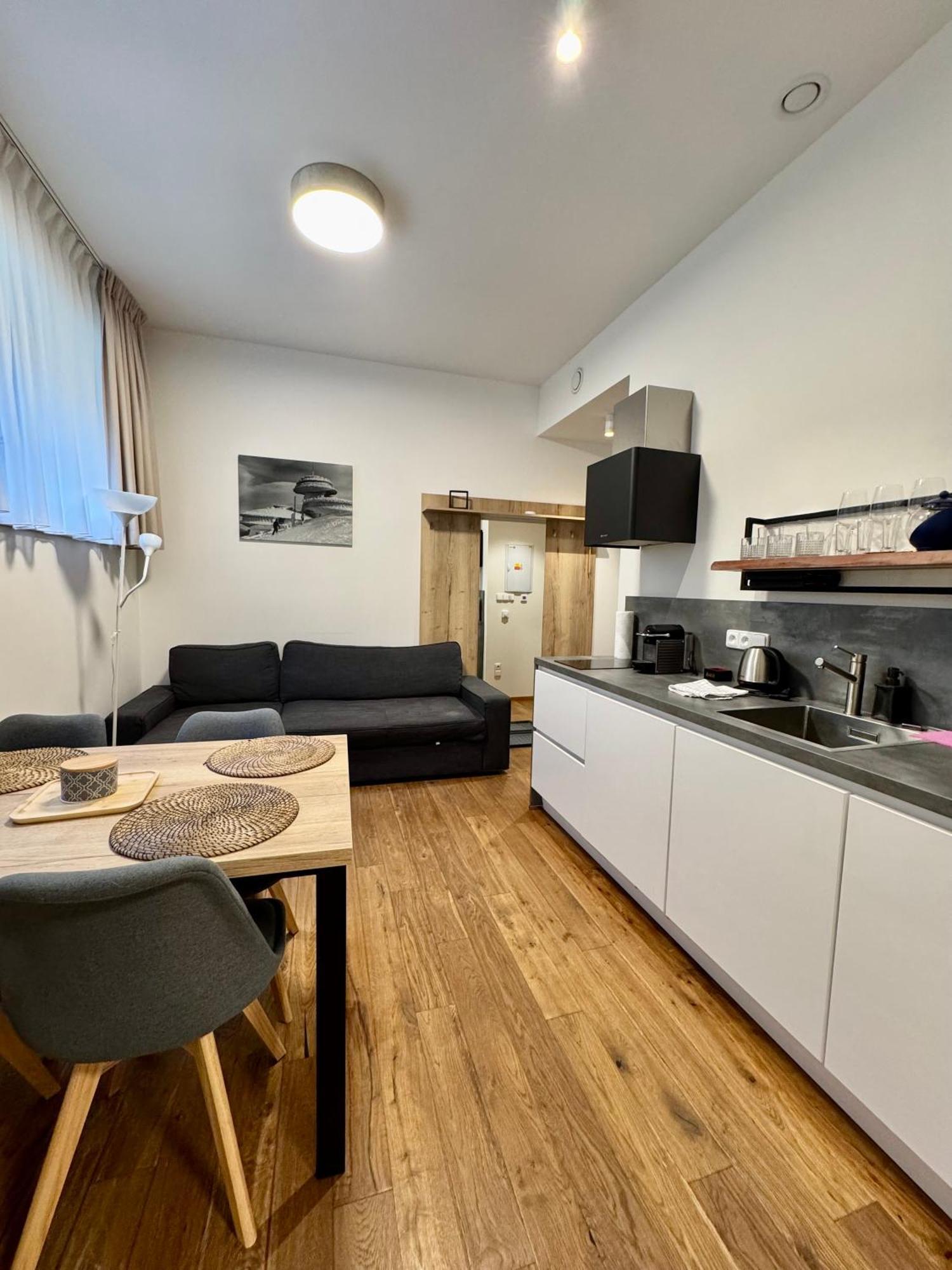 Apartmany Resort Врхлаби Экстерьер фото